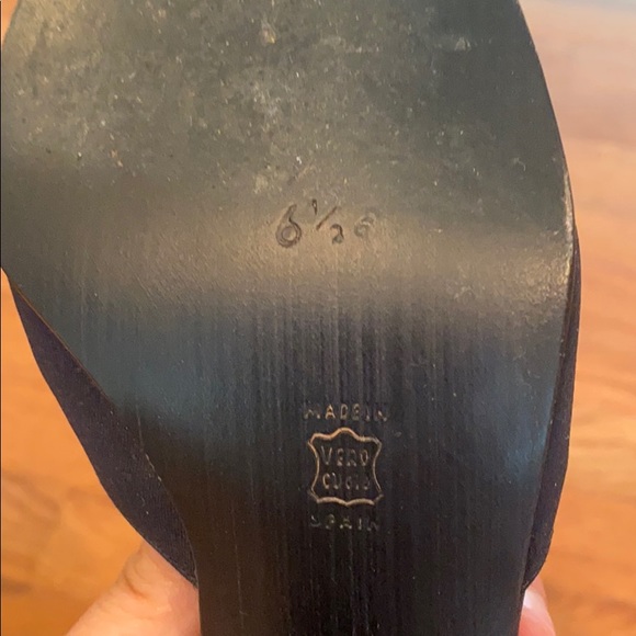 Kenneth Cole navy heel - Picture 5 of 5